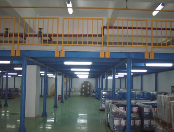 閣樓貨（huò）架