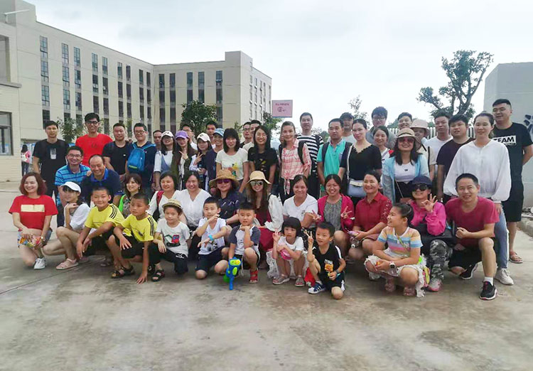 各界人士參觀訪問興業卓輝河（hé）源工業園