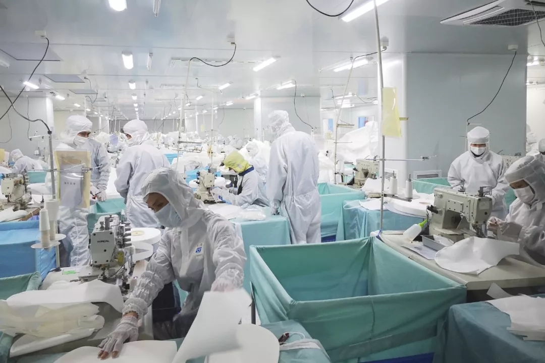 市（shì）、區、街道各級領導來興業（yè）卓輝視察抗疫物資保障工作