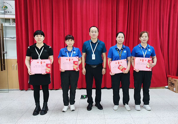 致敬｜興（xìng）業卓輝召開2023年勞模表彰會