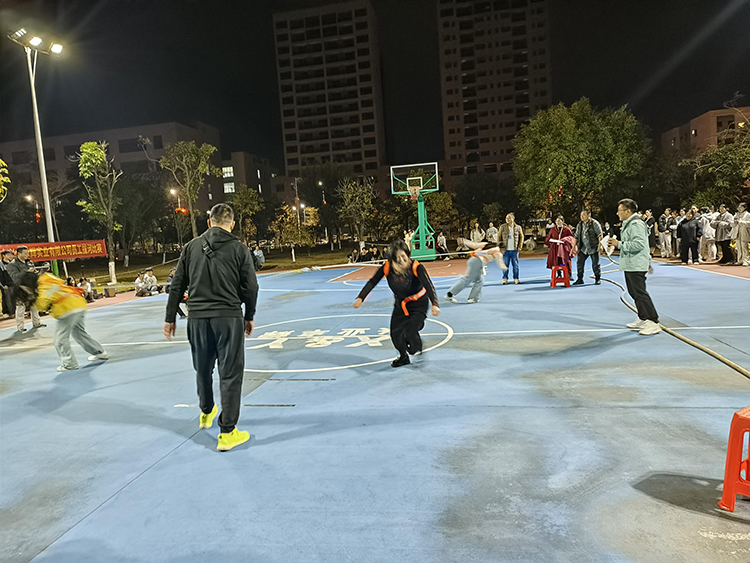 各(gè)奔東西(xī)1.jpg 各奔東(dōng)西1.jpg